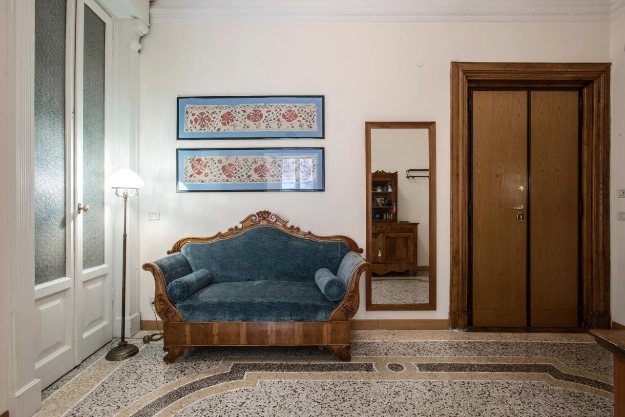 Flat Two Apartment Рим Екстериор снимка
