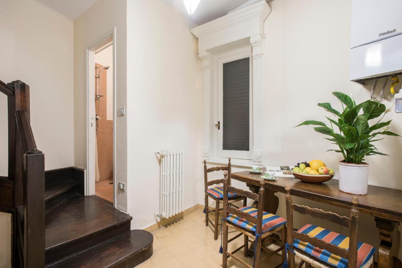 Flat Two Apartment Рим Екстериор снимка