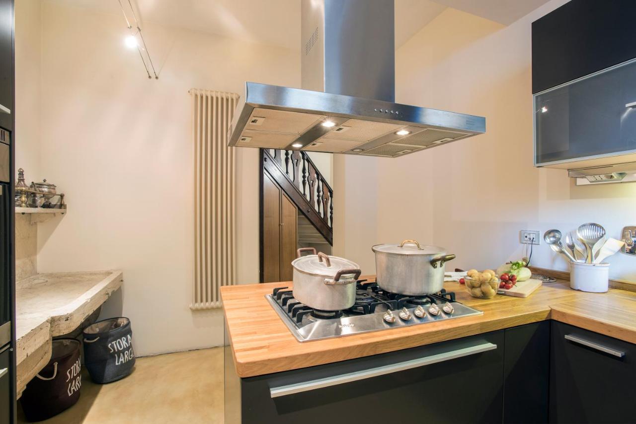 Flat Two Apartment Рим Екстериор снимка